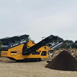 DF410 Scalper Screening compost