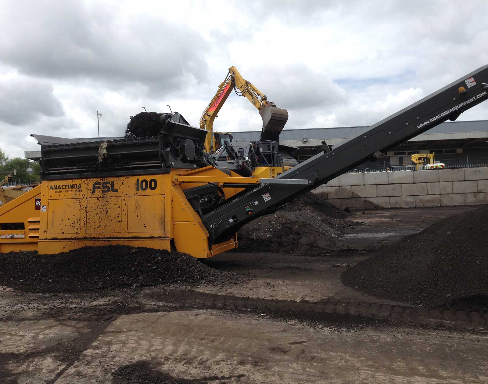 FSL100-1 FSL100 Scalper with Livehead Screening Coal Product