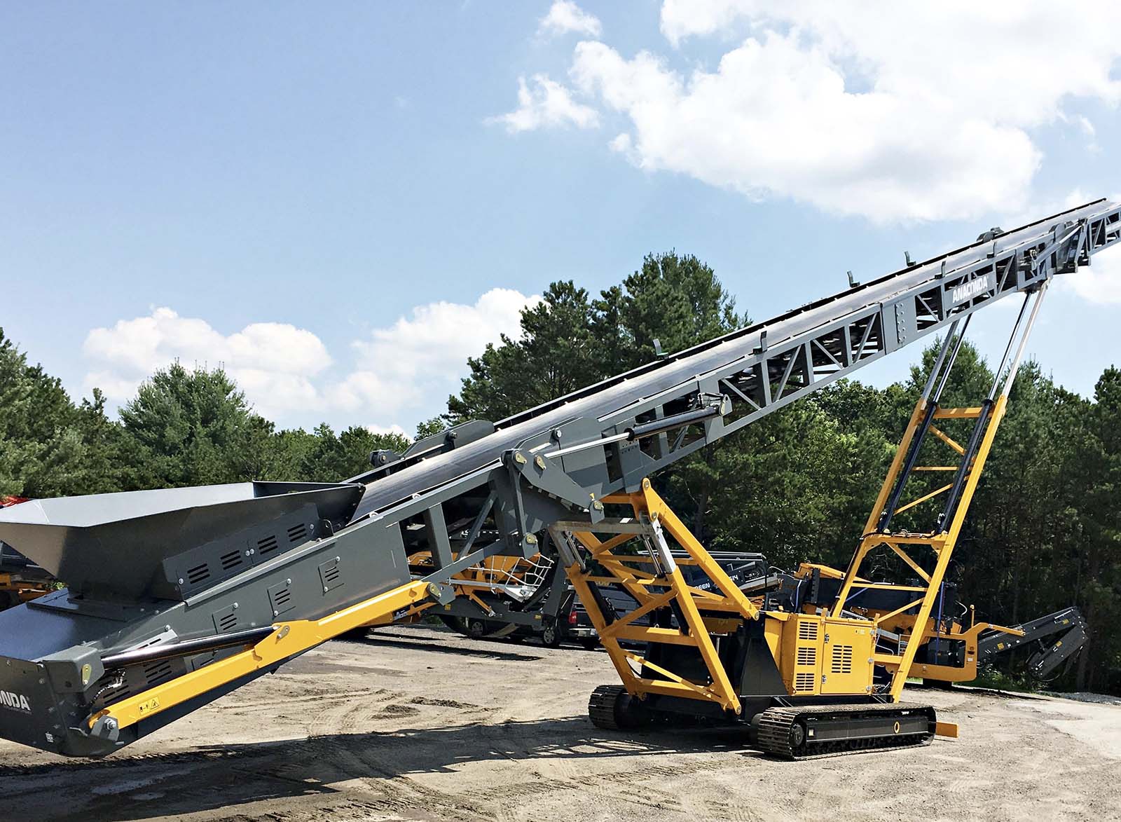 TR100 (3) Anaconda TR100 Tracked Conveyor at Anaconda USA